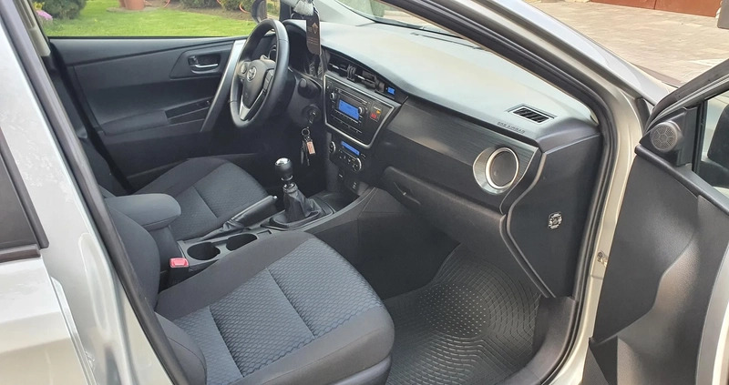 Toyota Auris cena 34800 przebieg: 175000, rok produkcji 2013 z Krosno małe 301